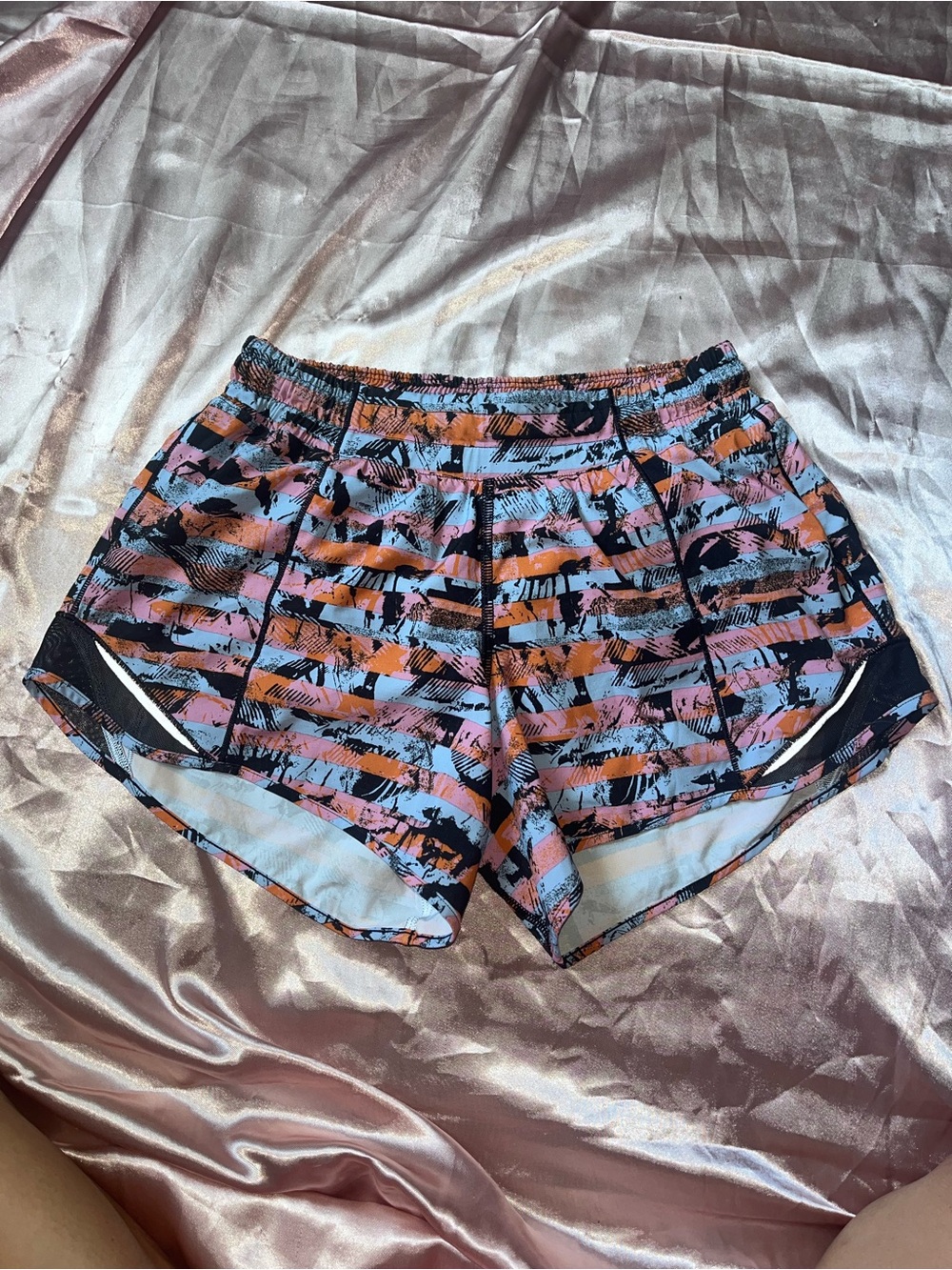 Lululemon Hotty Hot Shorts Size 4